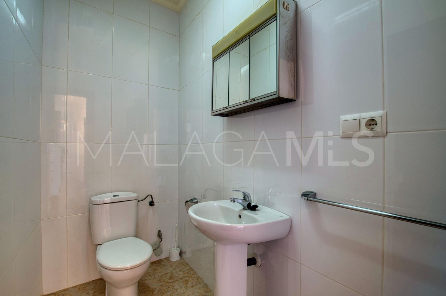 Byggnad for sale in Vélez-Málaga