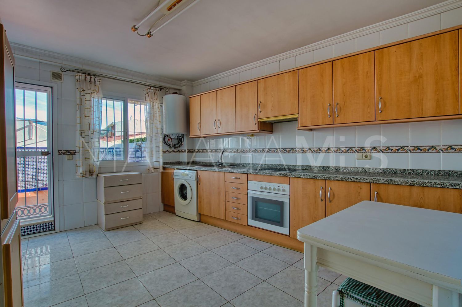 Byggnad for sale in Vélez-Málaga