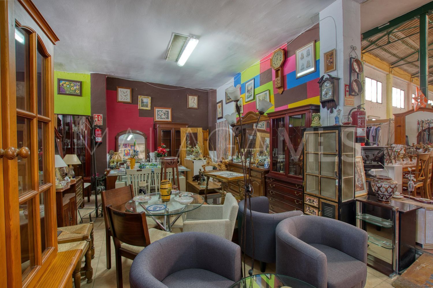 Edificio for sale in Velez Malaga