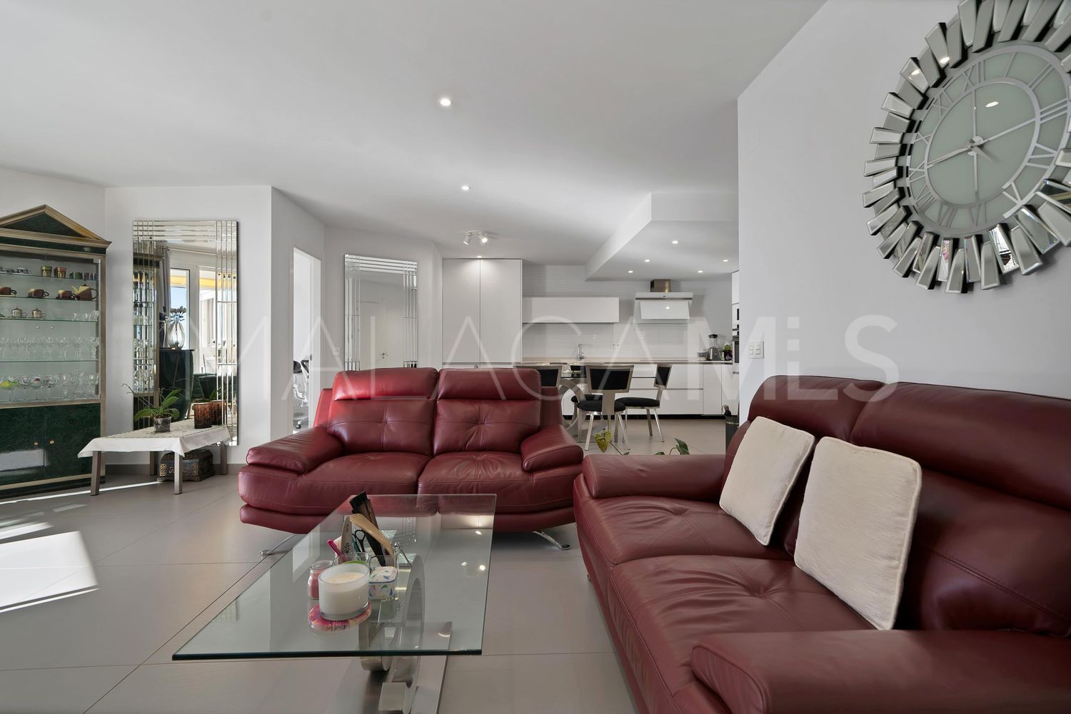 Flat for sale in Playa Bajadilla - Puertos