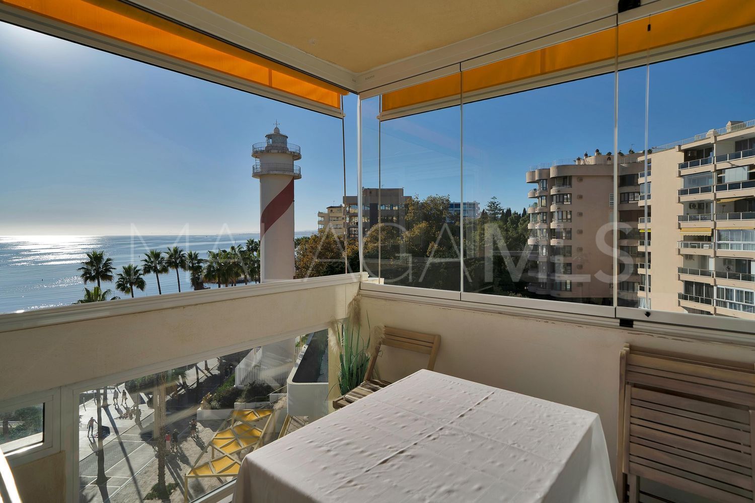 Flat for sale in Playa Bajadilla - Puertos