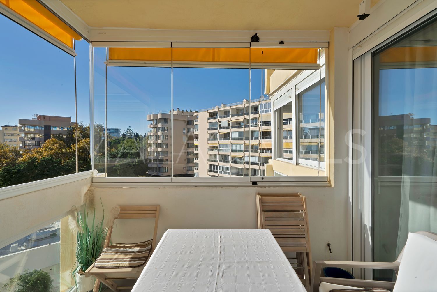 For sale flat in Playa Bajadilla - Puertos