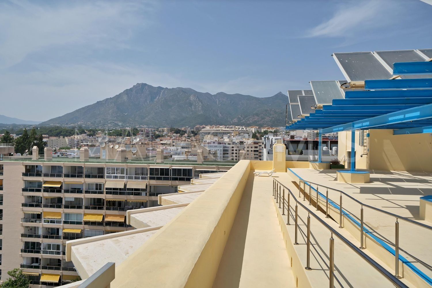 Flat for sale in Playa Bajadilla - Puertos
