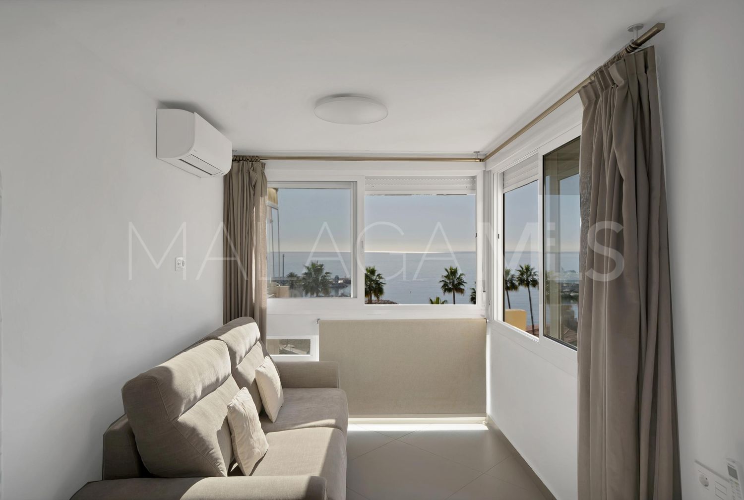 Flat for sale in Playa Bajadilla - Puertos
