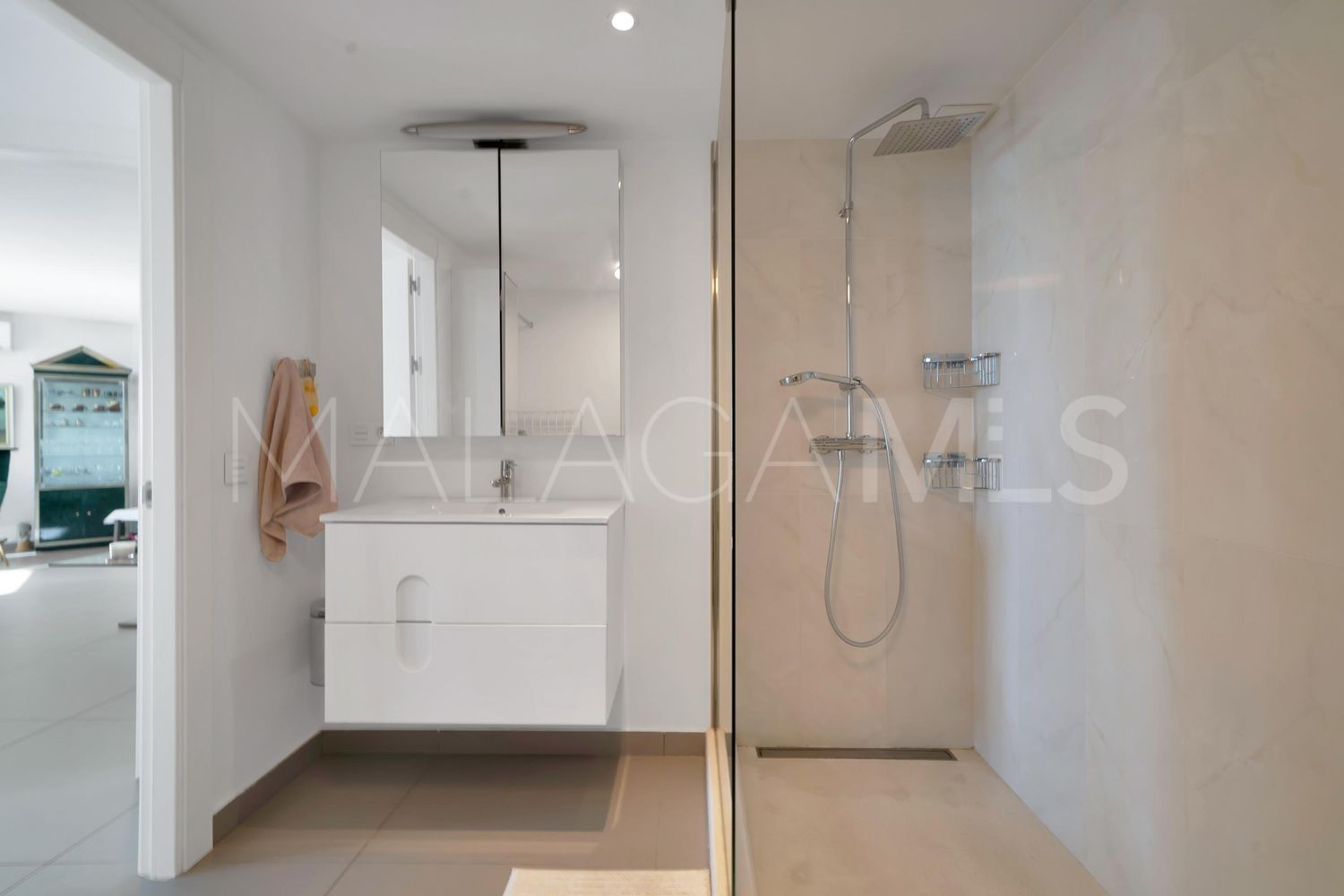 Flat with 2 bedrooms for sale in Playa Bajadilla - Puertos