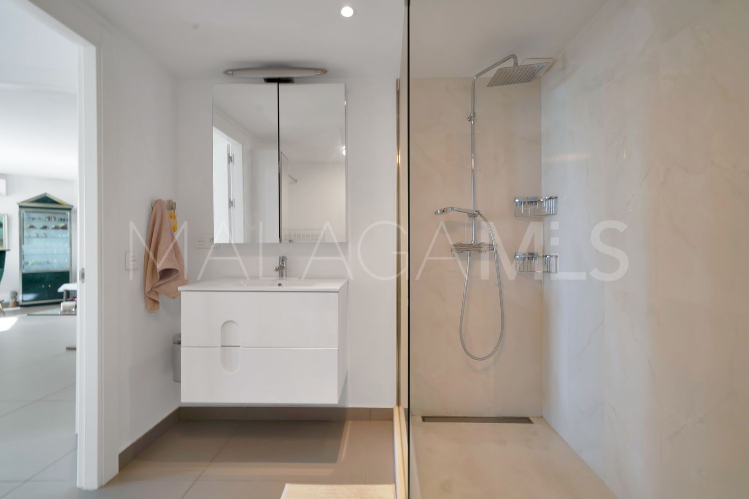 For sale flat in Playa Bajadilla - Puertos