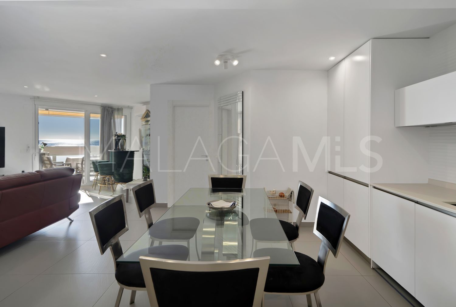 For sale flat in Playa Bajadilla - Puertos