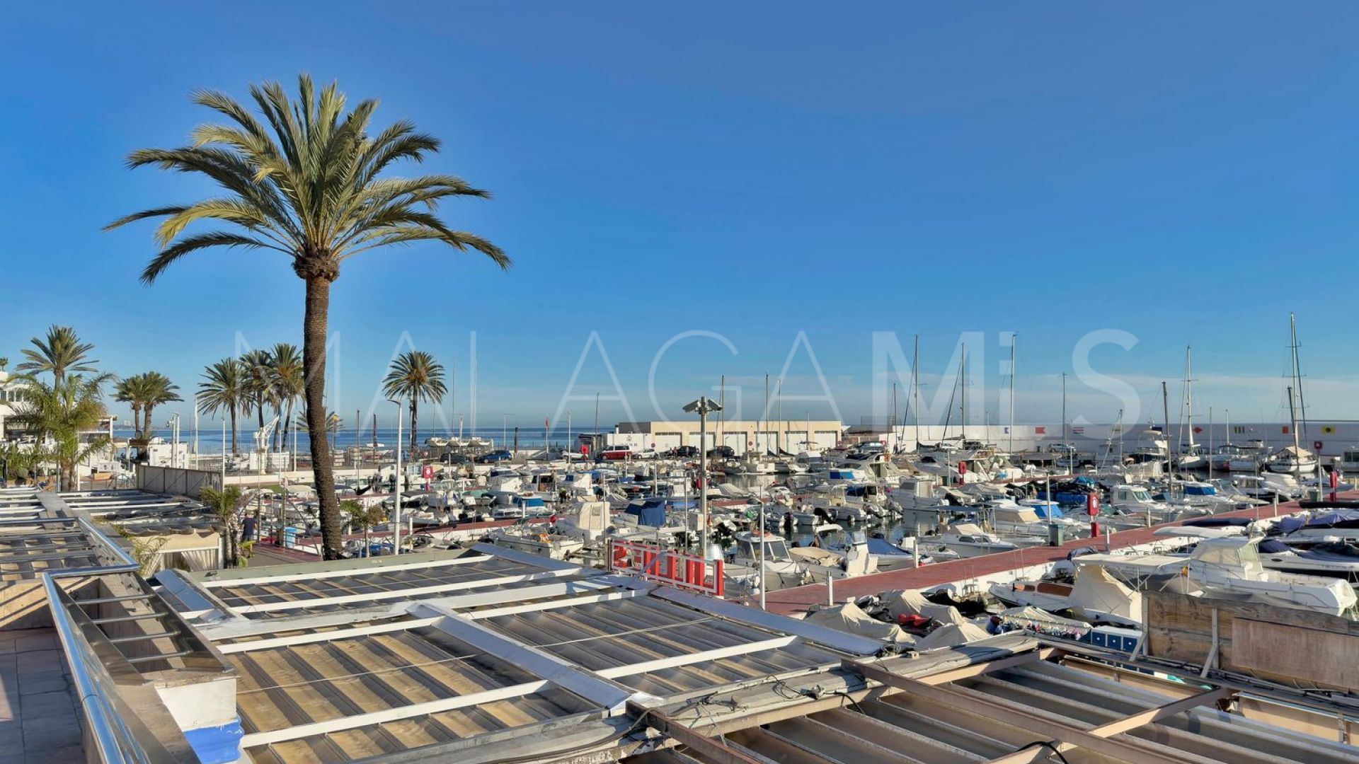 Flat for sale in Playa Bajadilla - Puertos