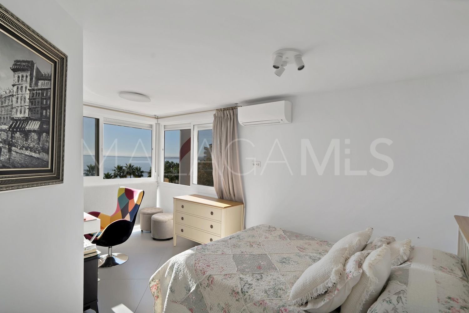 Flat for sale in Playa Bajadilla - Puertos