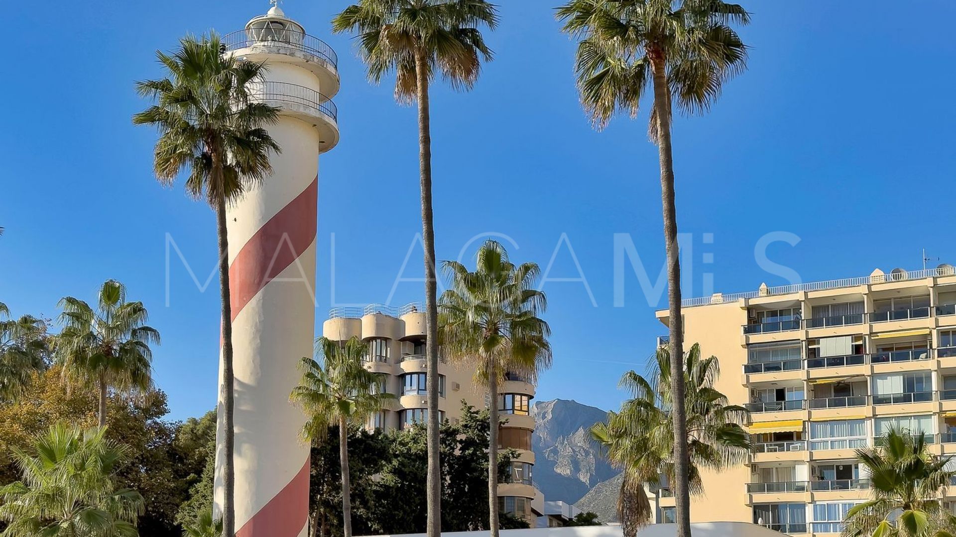 For sale flat in Playa Bajadilla - Puertos