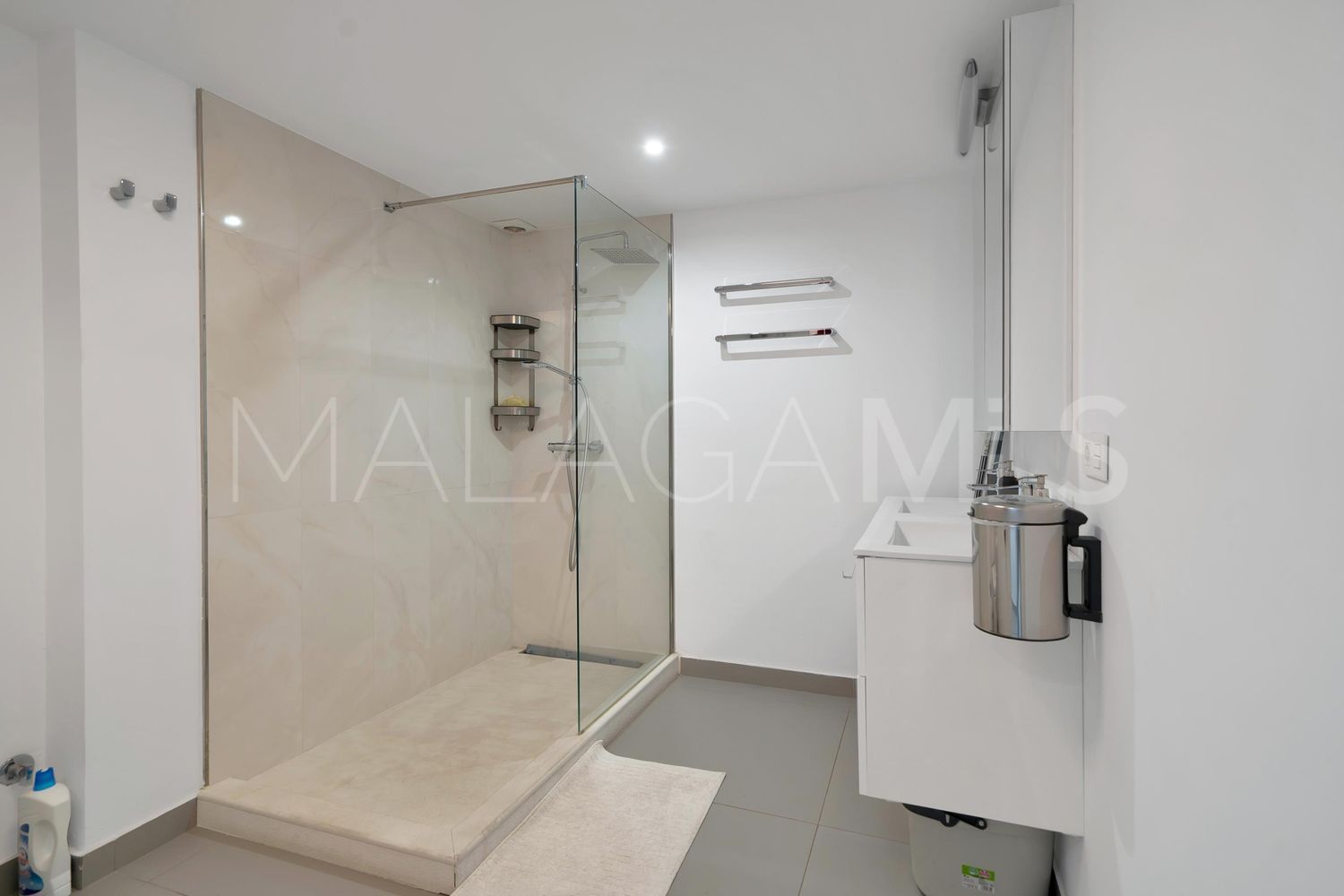 Flat for sale in Playa Bajadilla - Puertos