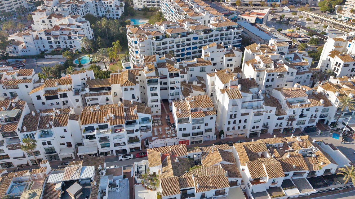Flat for sale in Marbella - Puerto Banus