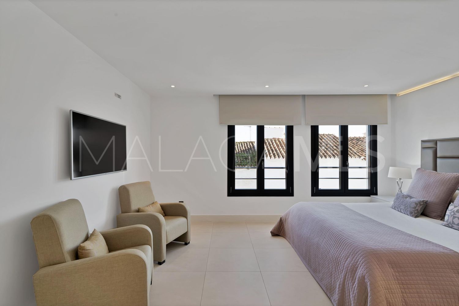 Flat for sale in Marbella - Puerto Banus