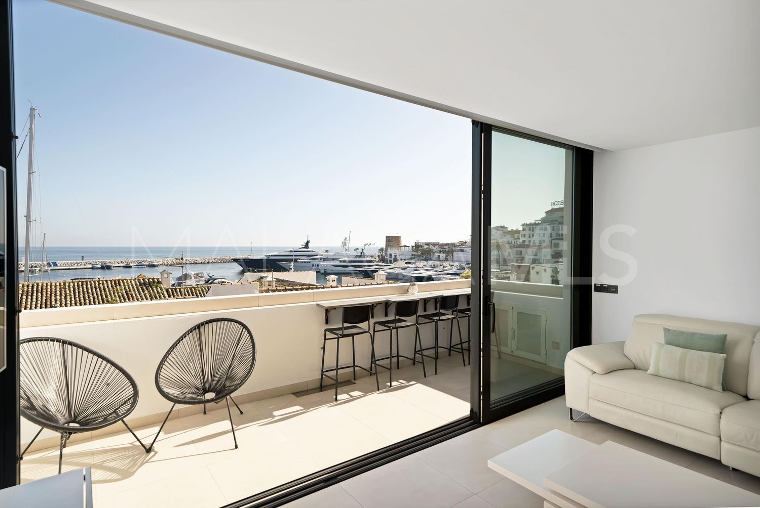 Flat for sale in Marbella - Puerto Banus