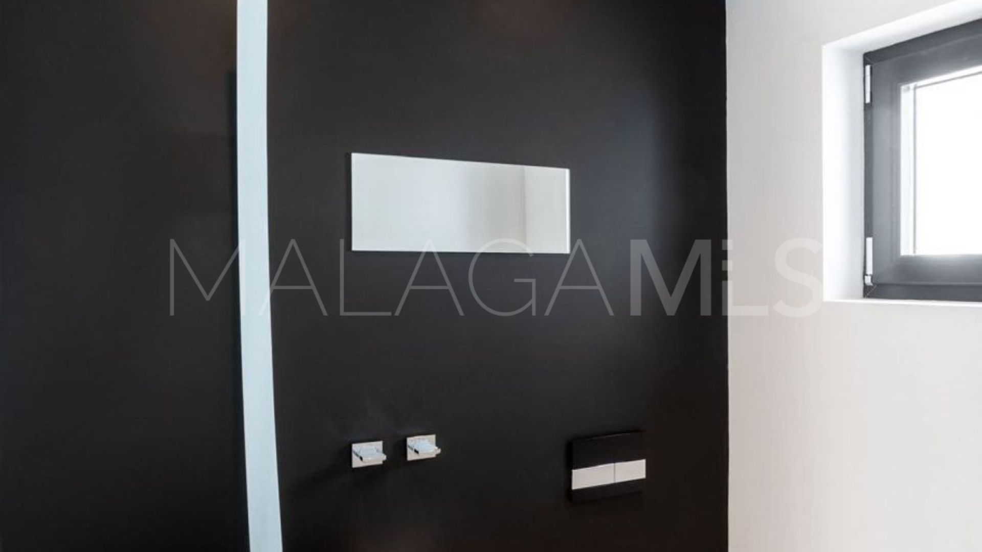 Flat with 2 bedrooms for sale in Marbella - Puerto Banus
