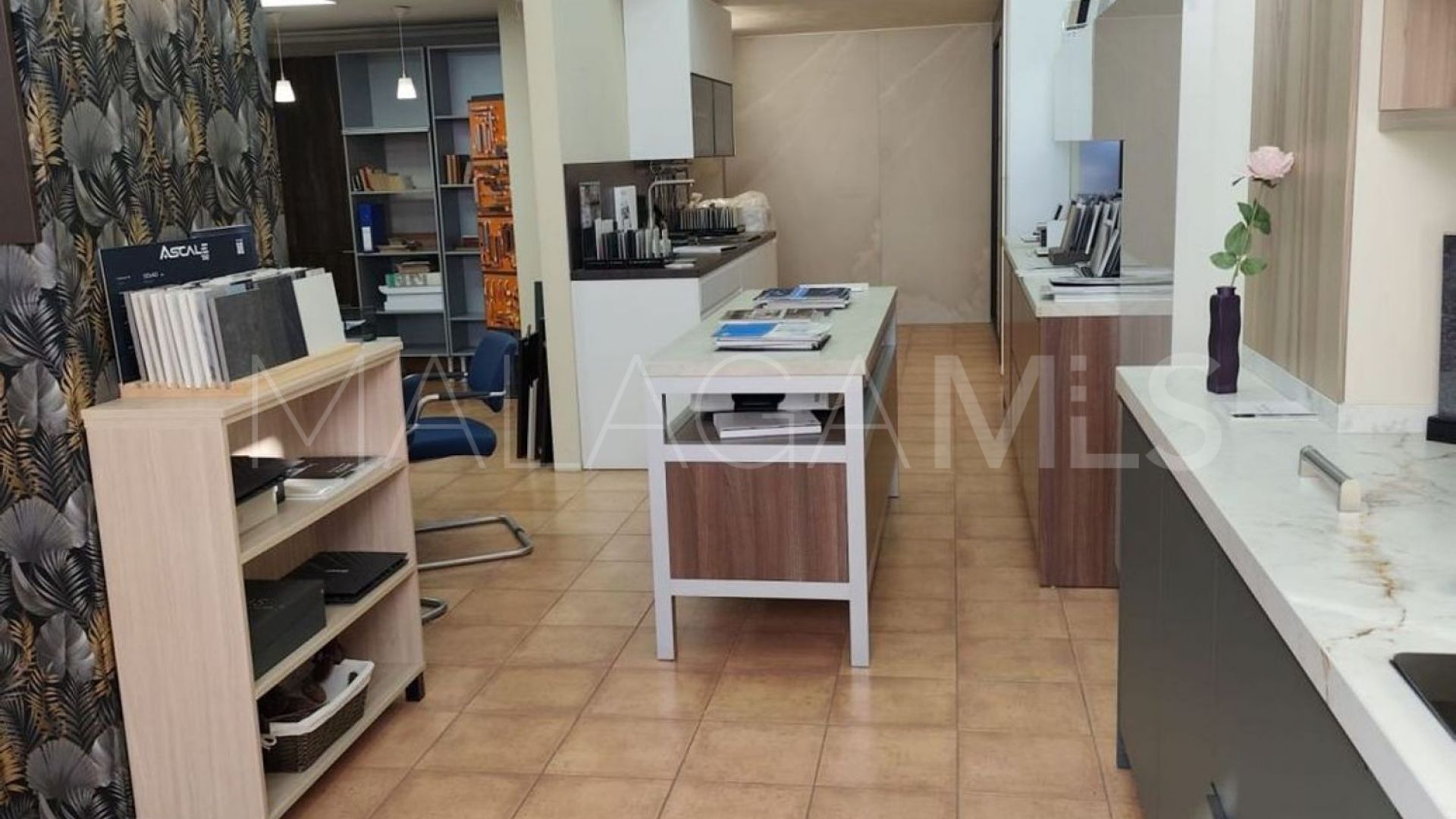 Commercial for sale in Malaga - Carretera de Cádiz