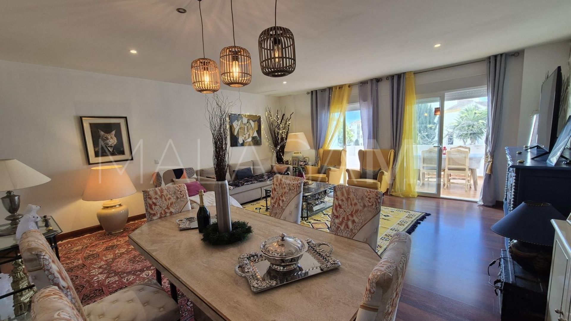 Buy piso in Mijas Pueblo with 2 bedrooms