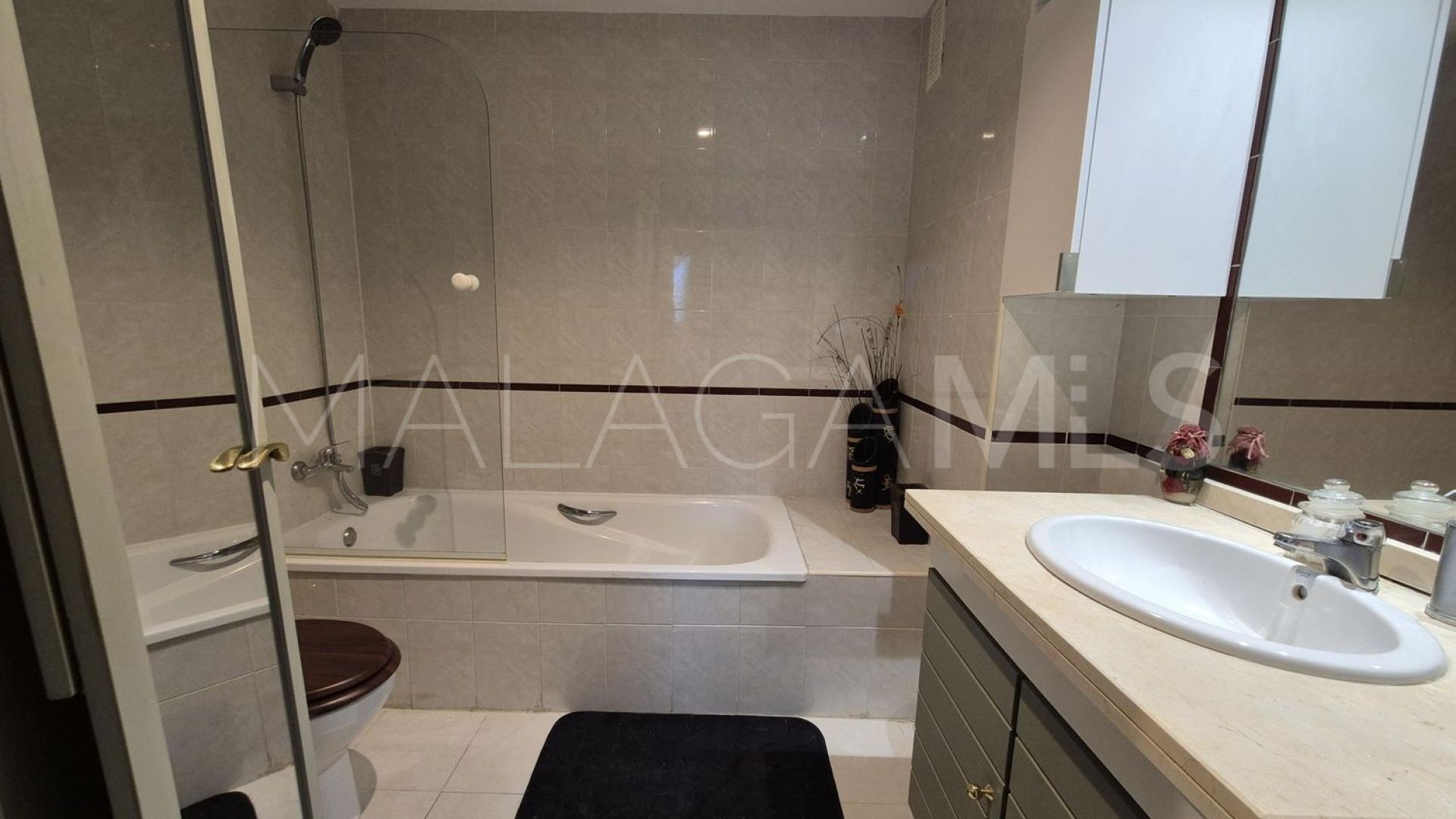 Buy piso in Mijas Pueblo with 2 bedrooms