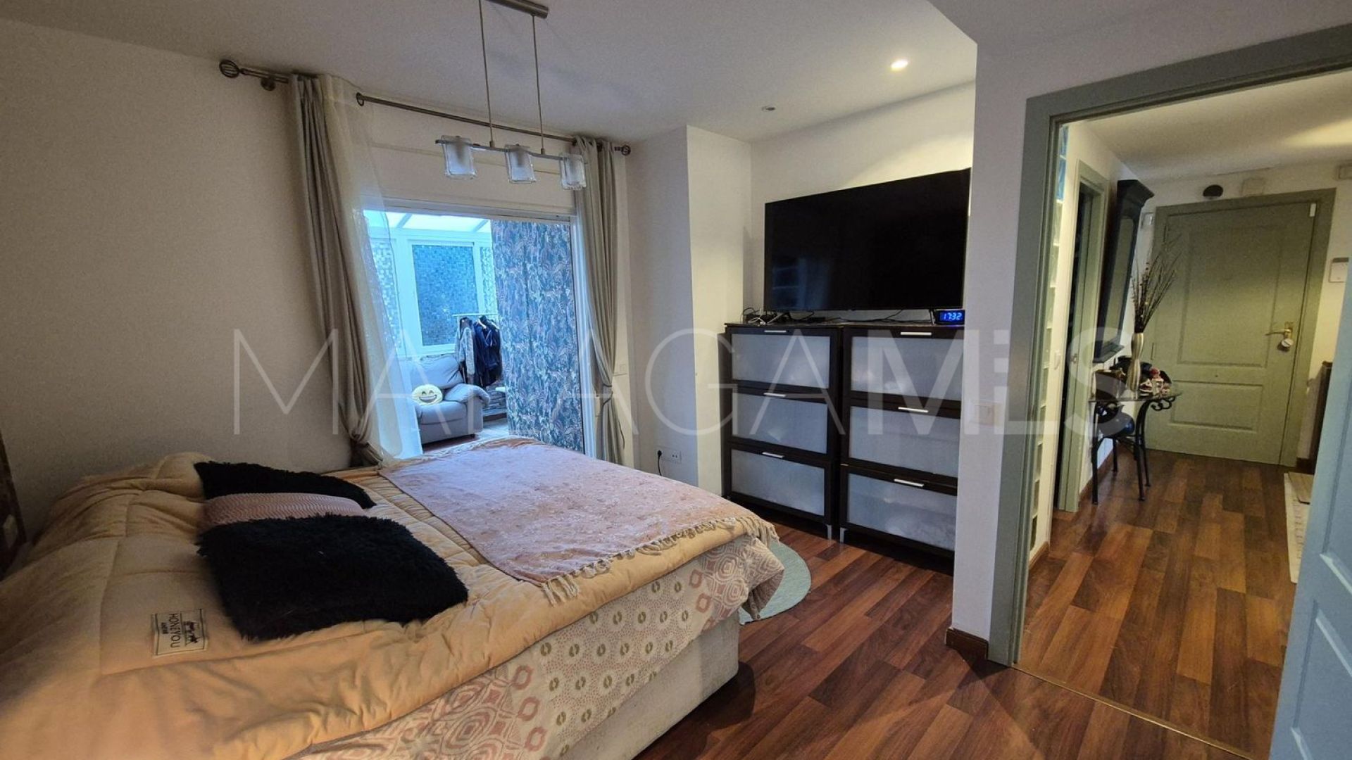 Buy piso in Mijas Pueblo with 2 bedrooms