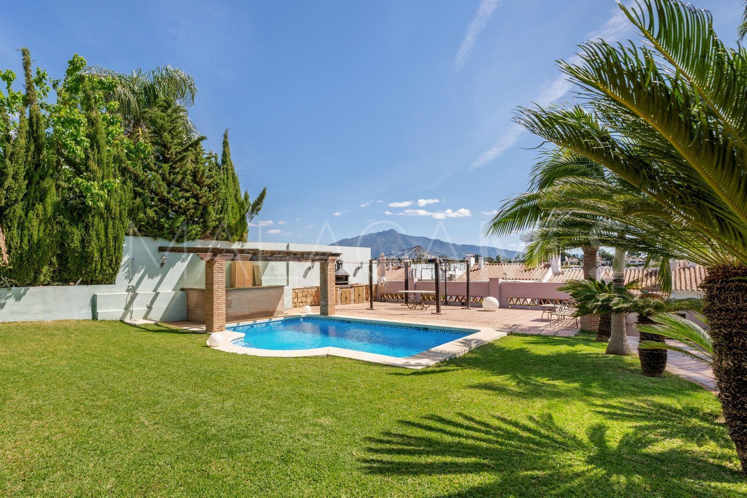 Hus i byn for sale in Nueva Atalaya