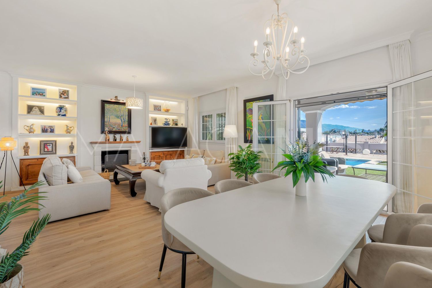 Hus i byn for sale in Nueva Atalaya