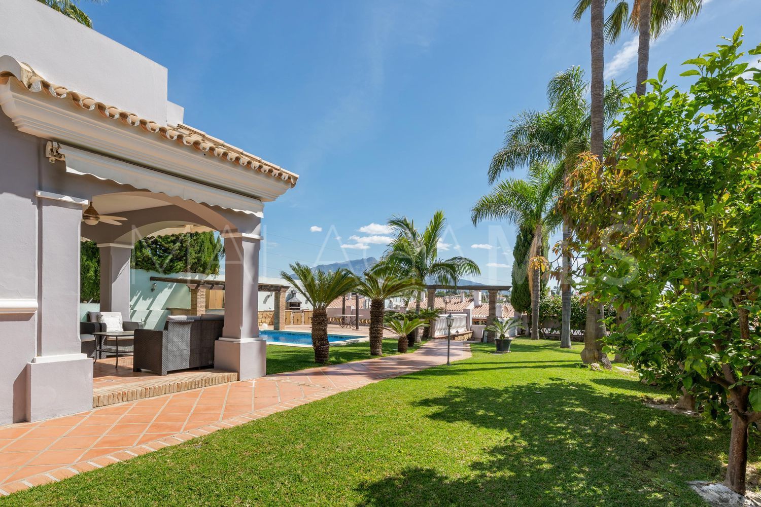 Hus i byn for sale in Nueva Atalaya