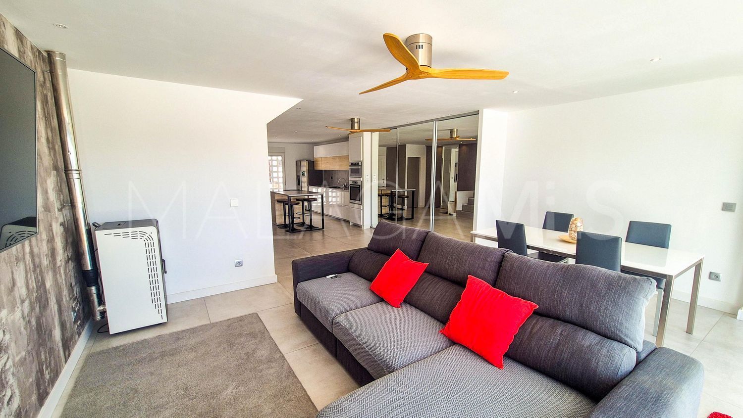 For sale house in El Chaparral with 5 bedrooms