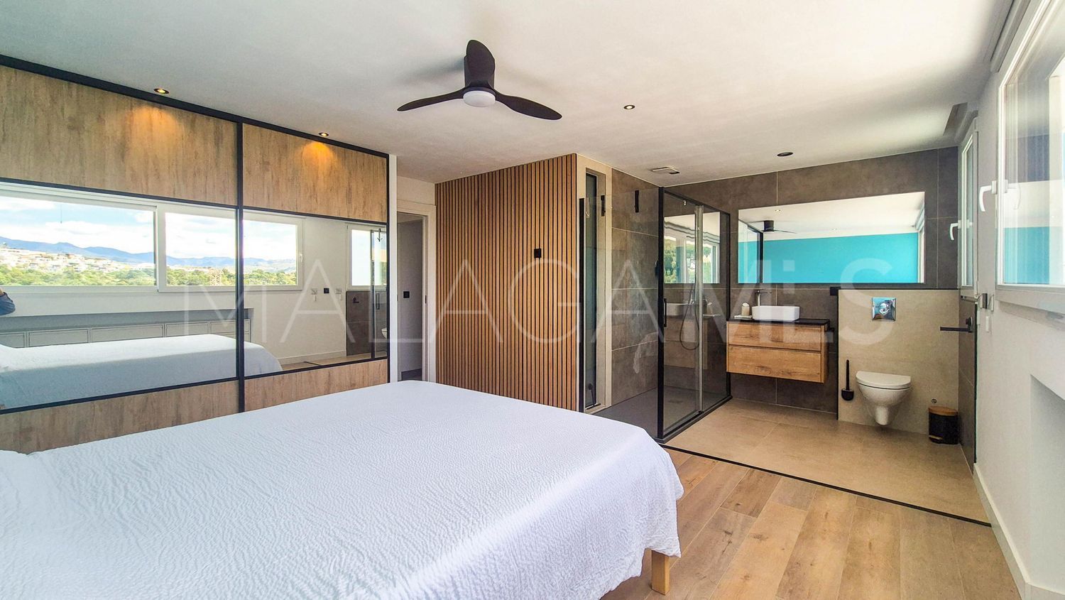 For sale house in El Chaparral with 5 bedrooms