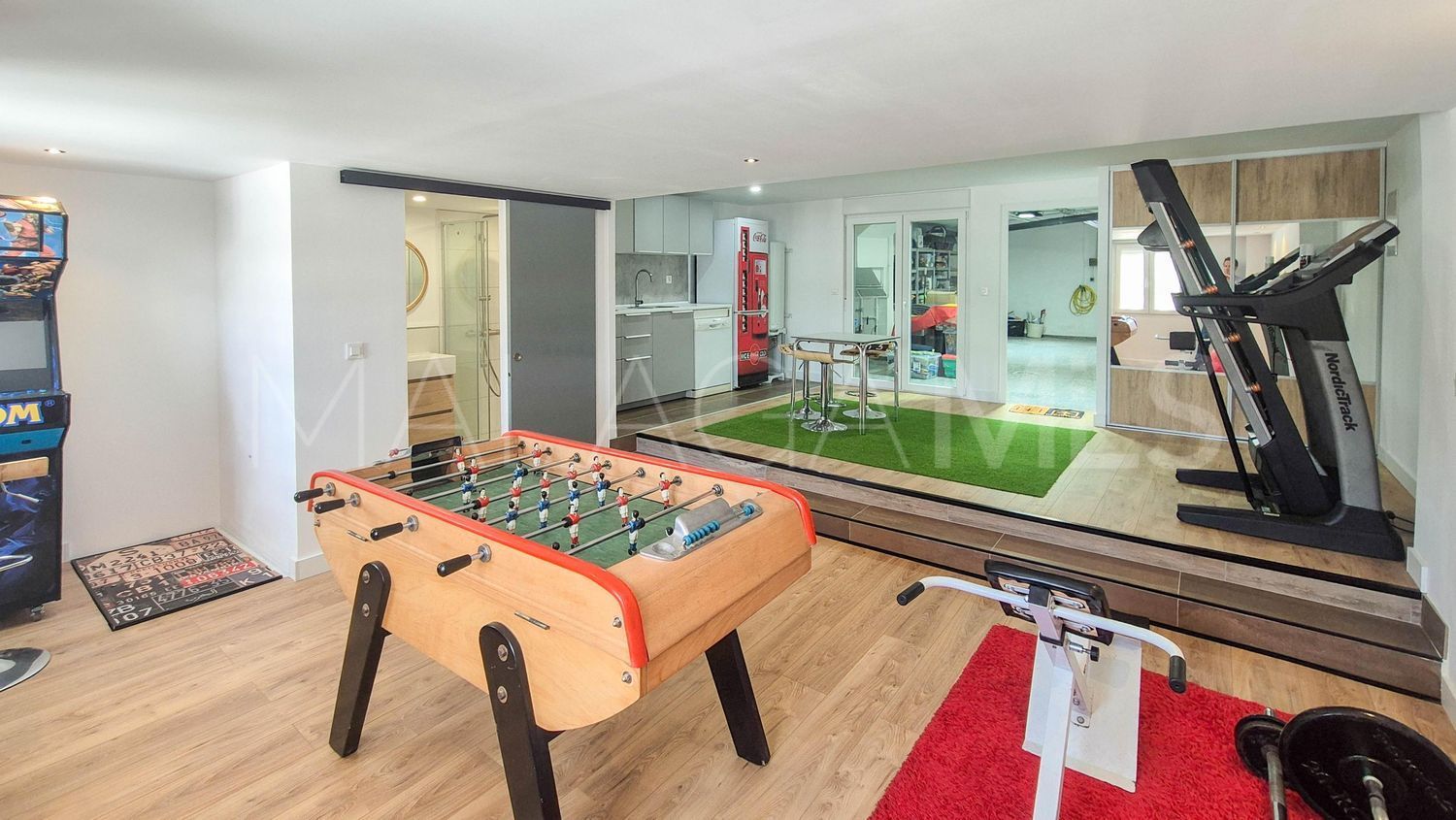 For sale house in El Chaparral with 5 bedrooms