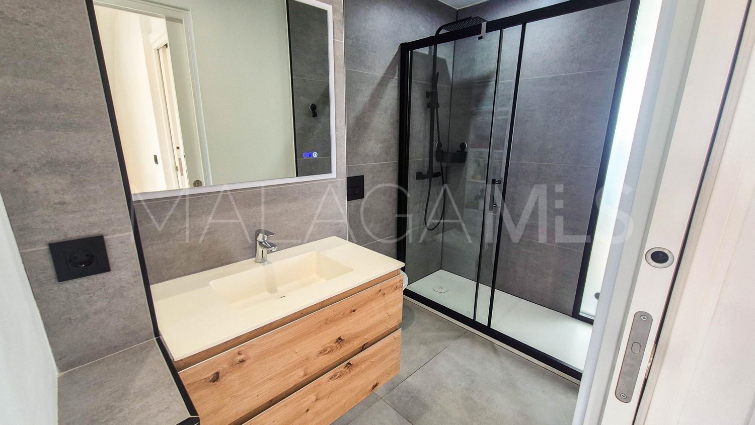 For sale house in El Chaparral with 5 bedrooms