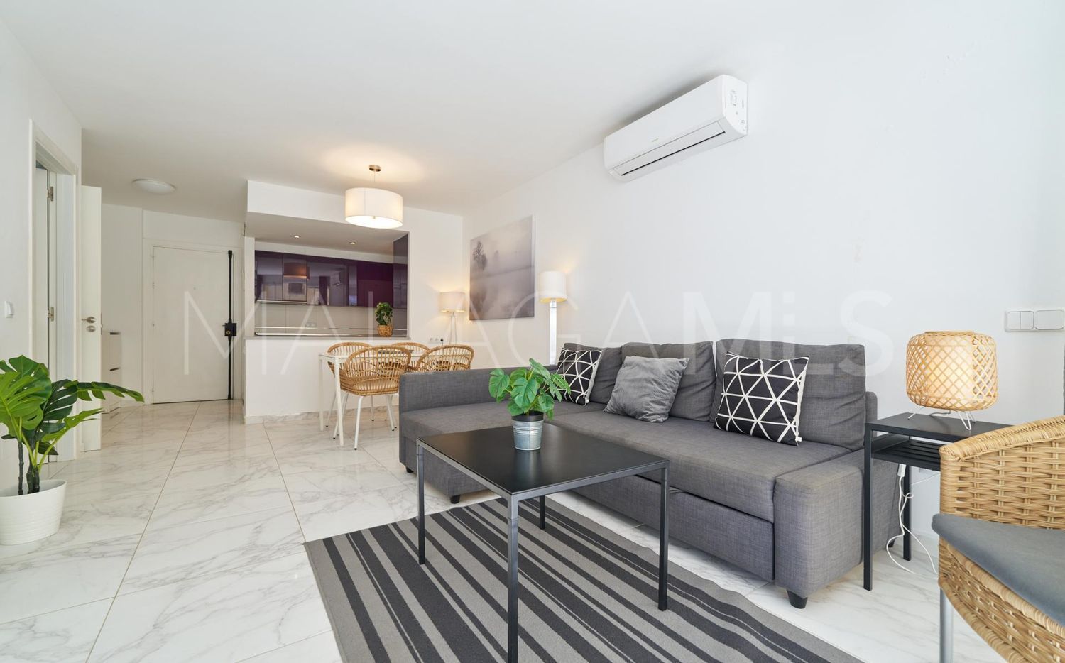 Flat for sale in Playa Bajadilla - Puertos