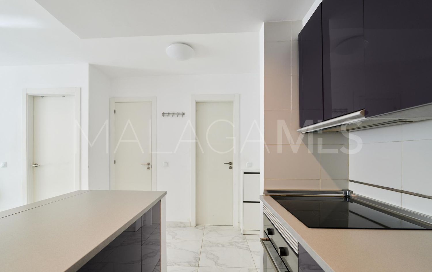 Flat for sale in Playa Bajadilla - Puertos