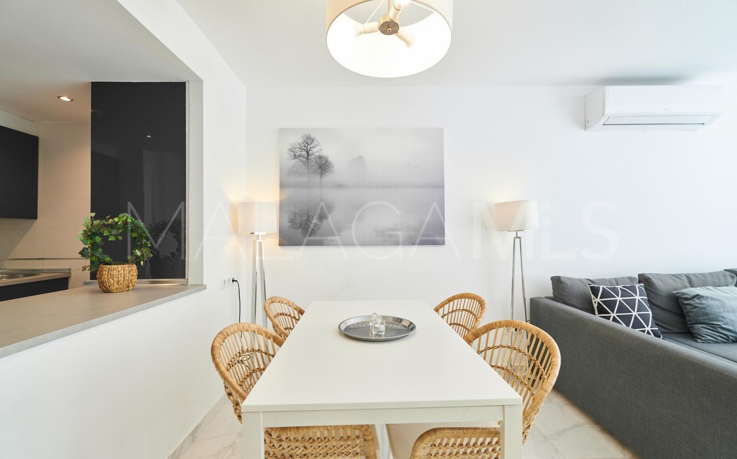 Flat for sale in Playa Bajadilla - Puertos