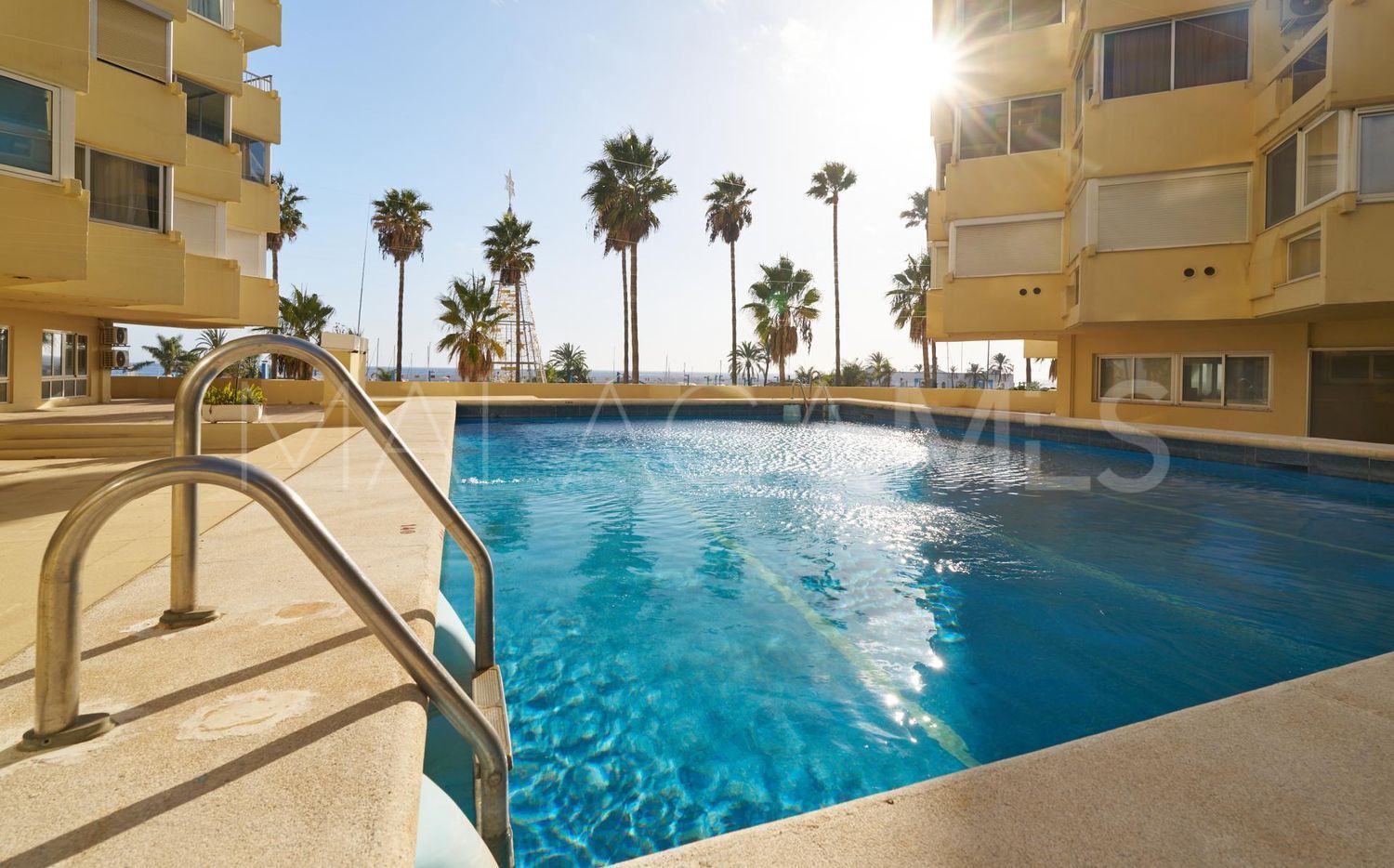 Flat for sale in Playa Bajadilla - Puertos