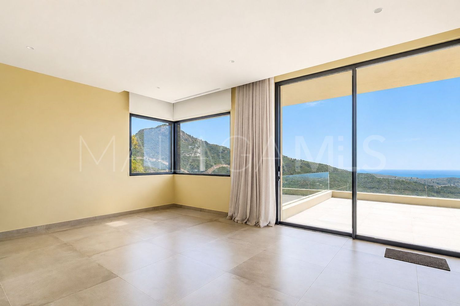 Villa for sale in Monte Mayor
