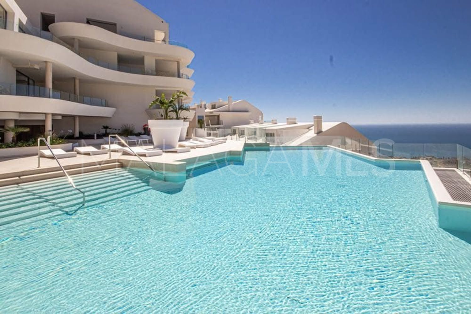 Duplex penthouse in La Capellania for sale