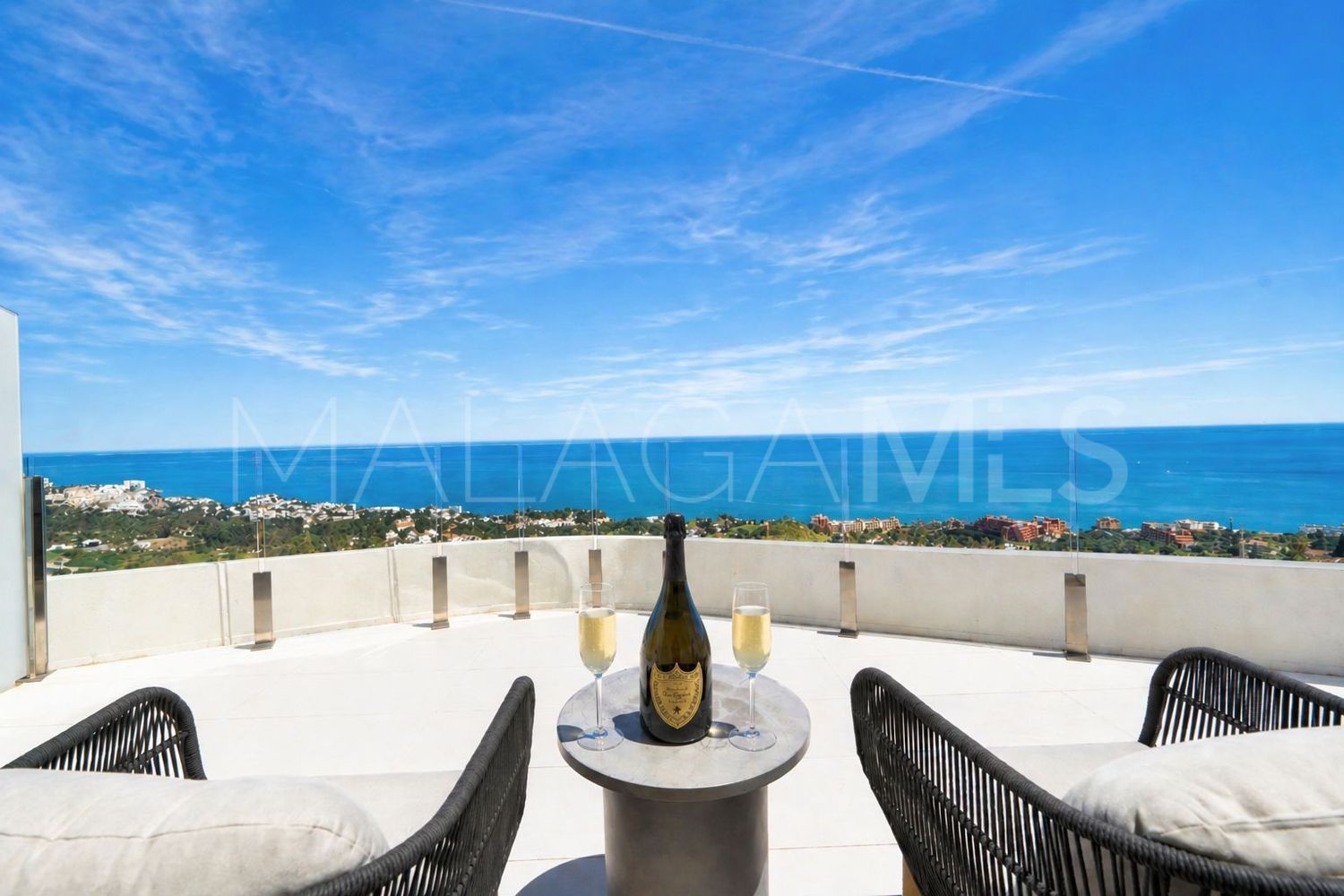 Duplex penthouse in La Capellania for sale