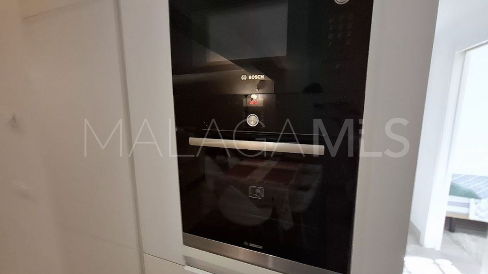 Buy flat in Playa de la Fontanilla with 3 bedrooms