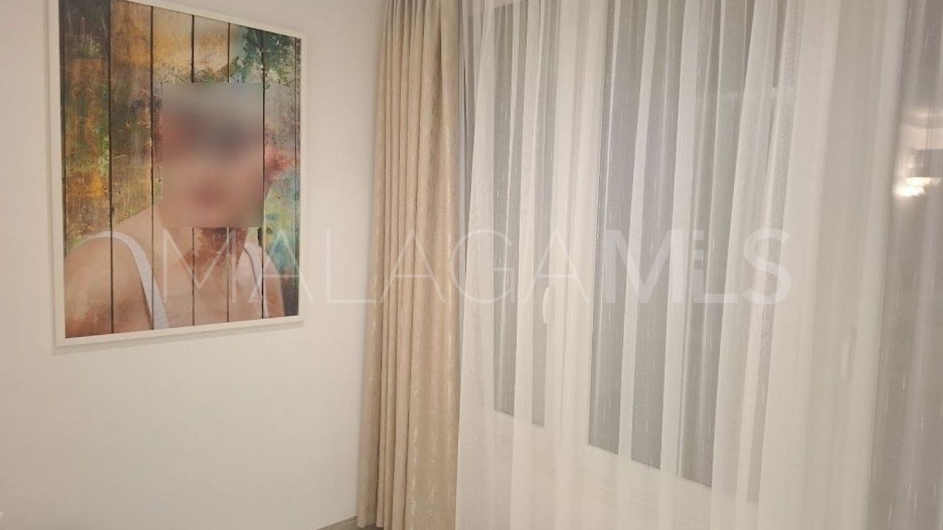 Buy flat in Playa de la Fontanilla with 3 bedrooms