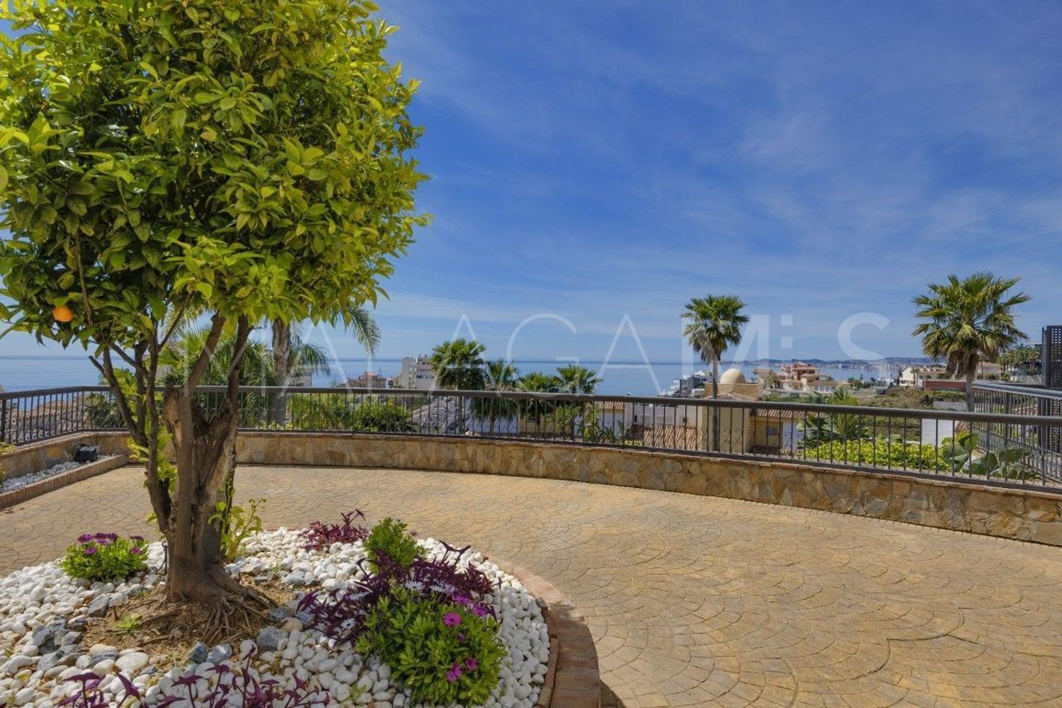 Flat for sale in Torrequebrada