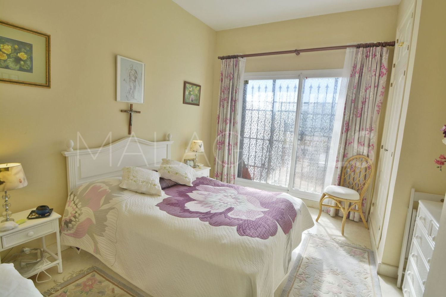 Flat for sale in Hacienda Elviria