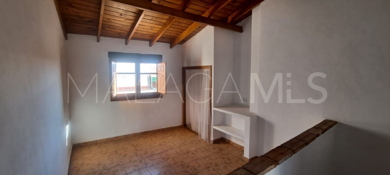 Casa de 3 bedrooms a la venta in Alozaina