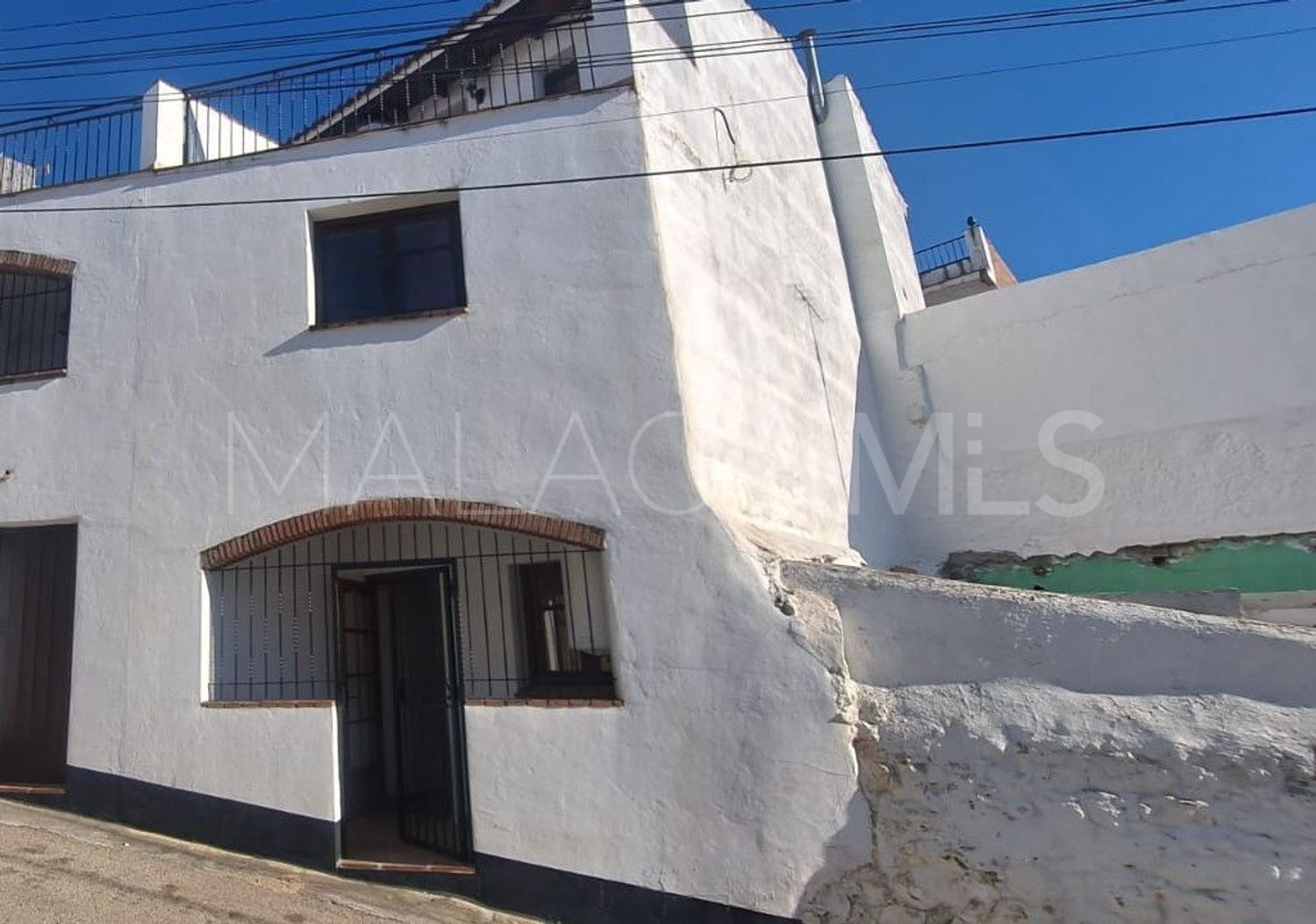 Casa de 3 bedrooms a la venta in Alozaina