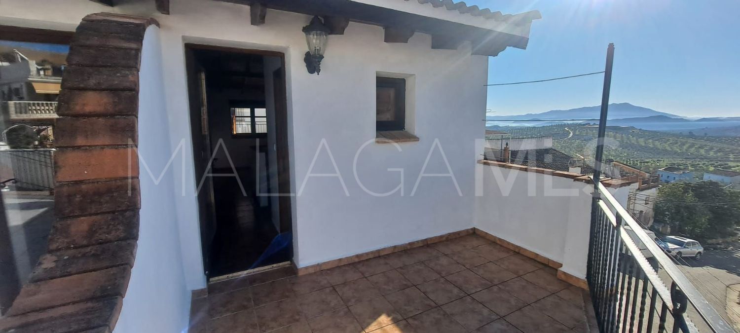Casa de 3 bedrooms a la venta in Alozaina
