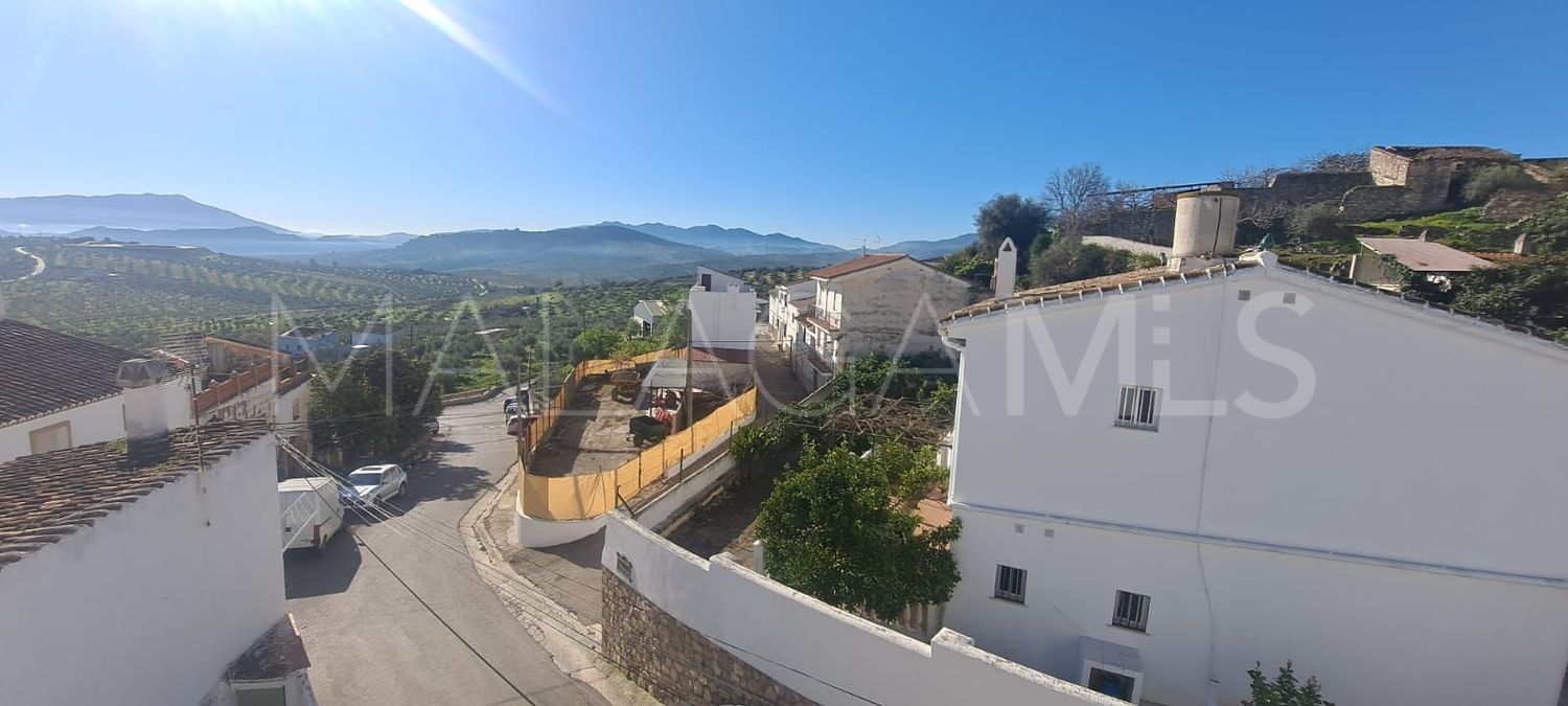 Casa de 3 bedrooms a la venta in Alozaina