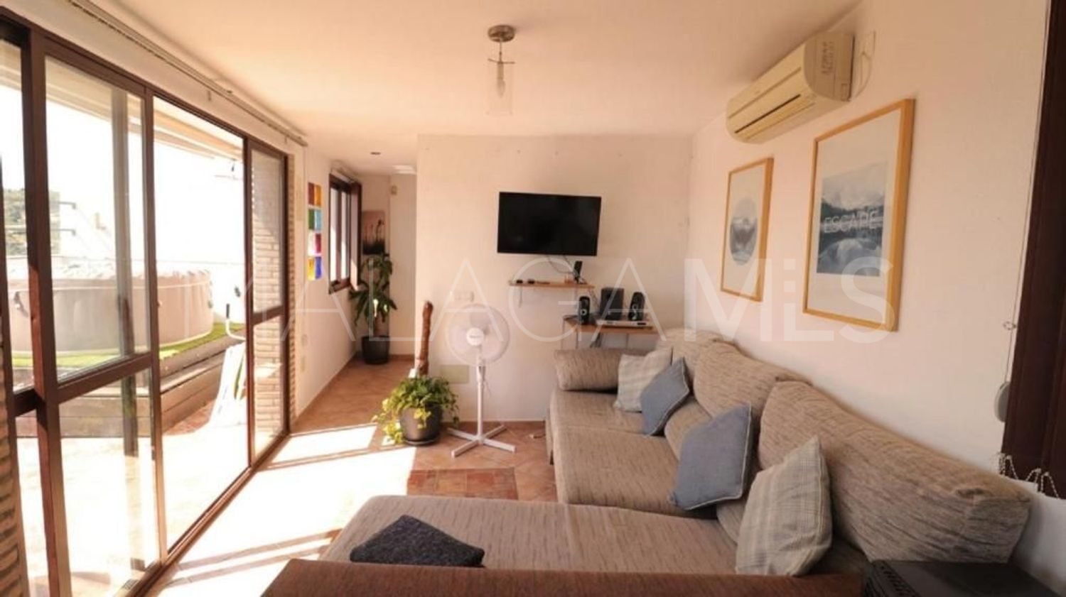 Immeuble for sale in Casarabonela