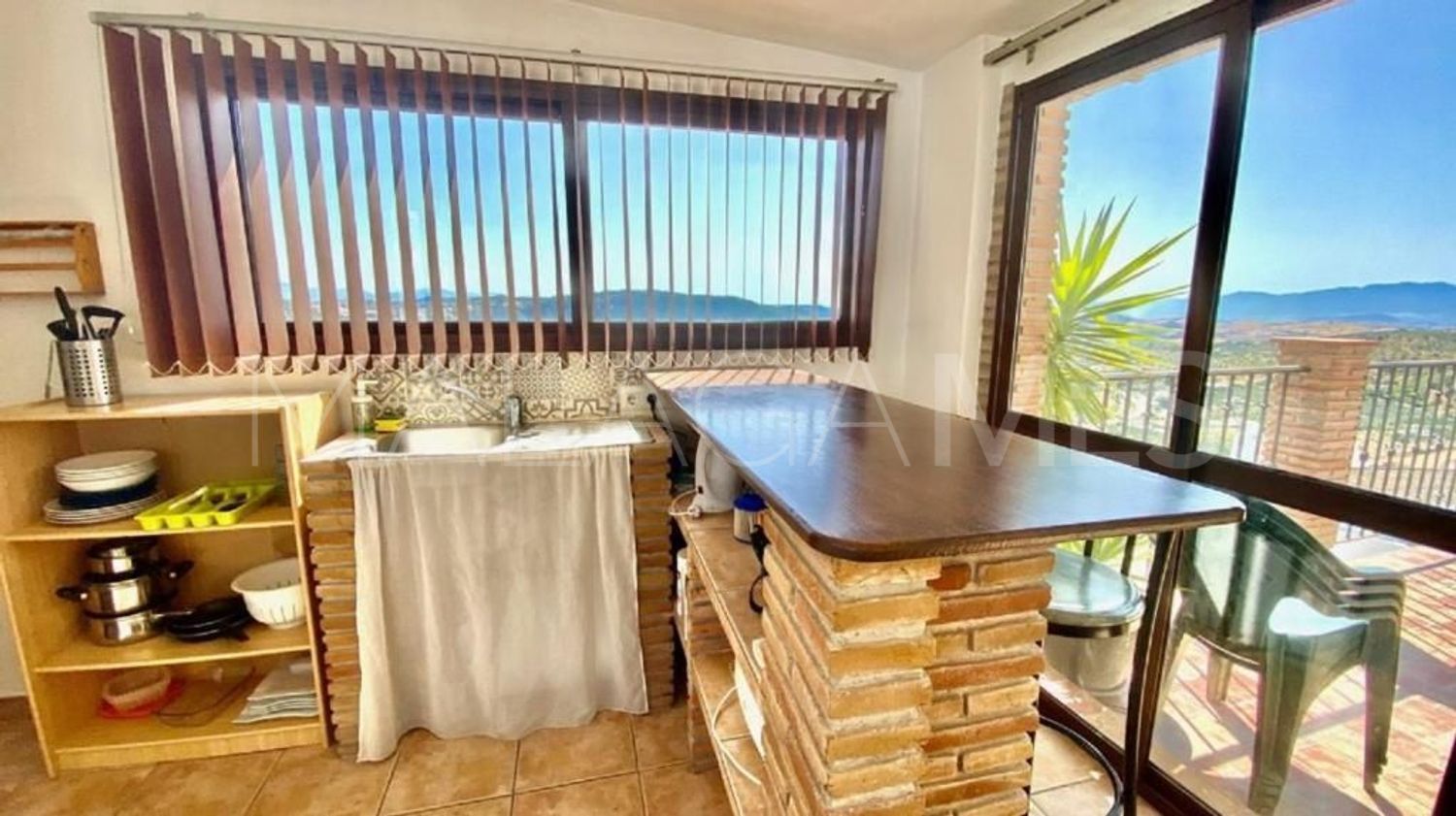 Immeuble for sale in Casarabonela