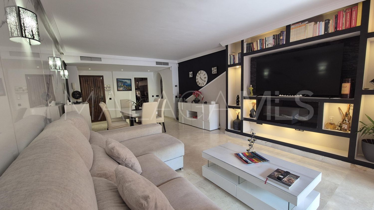 2 bedrooms flat in Los Flamingos for sale