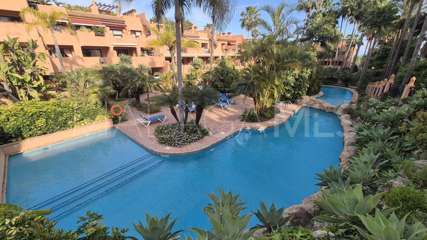 2 bedrooms flat in Los Flamingos for sale