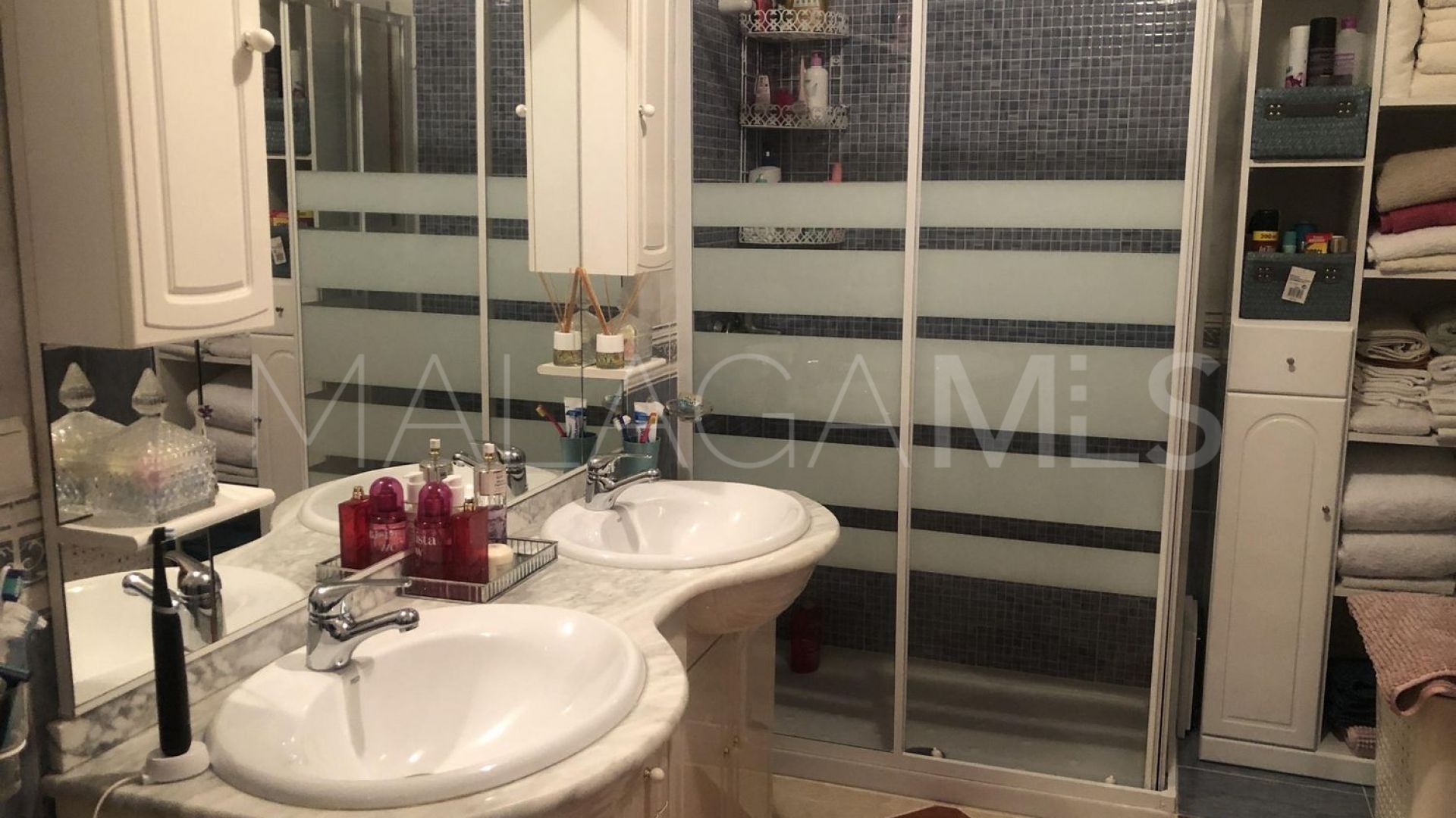 Haus for sale in Cuevas Bajas